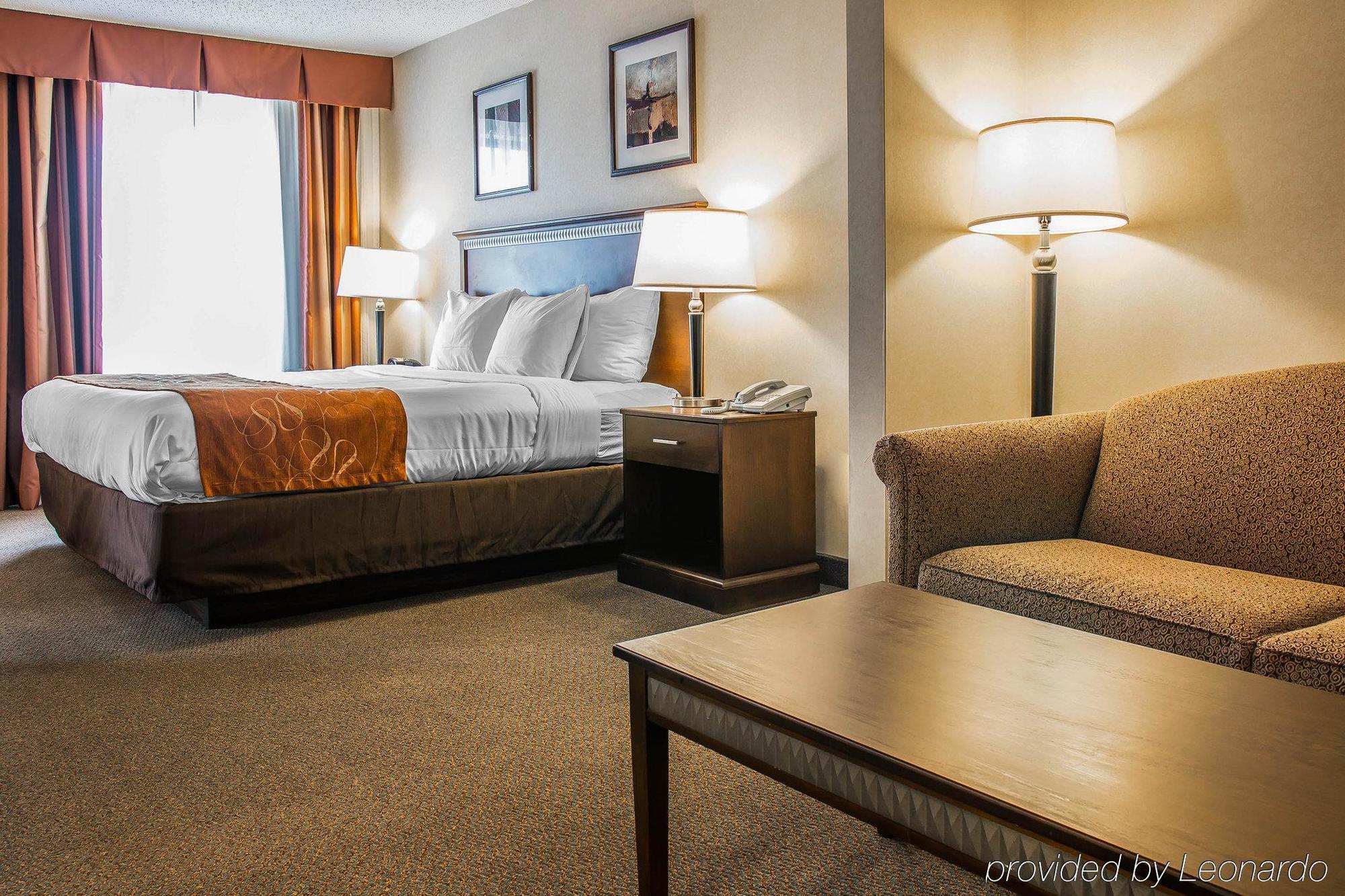 Comfort Suites South Haven Near I-96 Exteriér fotografie